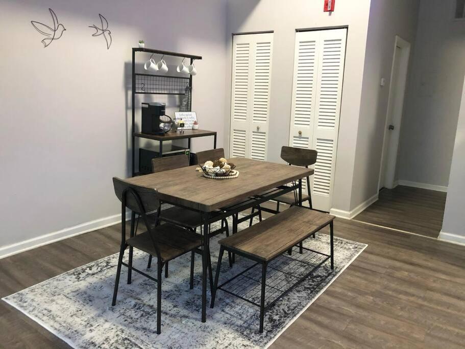 Downtown Cleveland -Modern First Floor Unit Apartment Екстериор снимка