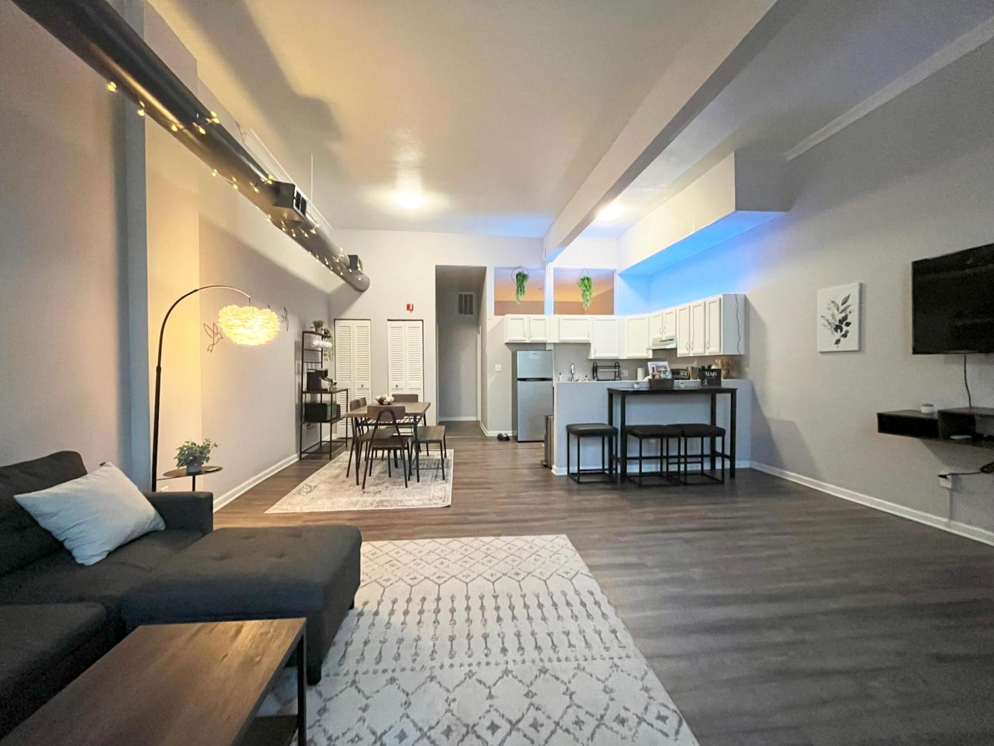 Downtown Cleveland -Modern First Floor Unit Apartment Екстериор снимка